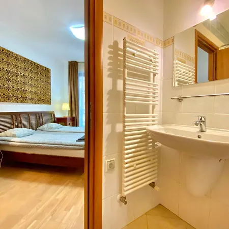 Downtown Vibe-King Apartments Budapeşte