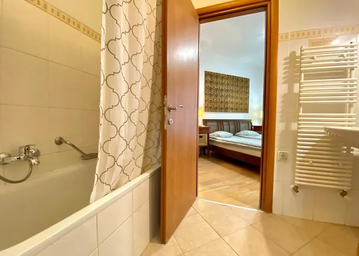Apartament Downtown Vibe Vizz I Apts W Private Balcony